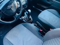 Usata Ford Fiesta 68 CV (50 kW) 2004 Nero Utilitaria