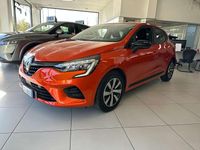 Używany Renault Clio V Business 67 KM (49 kW) 2023 Pomarańczowy Sedan/Limuzyna