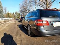 Usata Mercedes E220 Avantgarde 170 CV (125 kW) 2012 Nero Station wagon