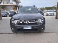 Usata Dacia Duster Lauréate 110 CV (80 kW) 2016 Grigio SUV
