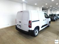 Usata Citroën Berlingo 101 CV (74 kW) 2025 Bianco Monovolume