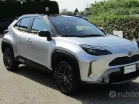 Usata Toyota Yaris Hybrid 92 CV (67 kW) 2023 Grigio Station wagon
