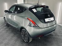 Usata Lancia Ypsilon Silver 69 CV (50 kW) 2023 Grigio Utilitaria