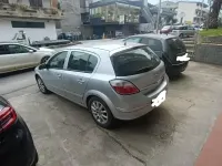 Usata Opel Astra 90 CV (66 kW) 2006 Argento Berlina