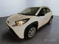 Usata Toyota Aygo X Active 72 CV (52 kW) 2025 Bianco SUV