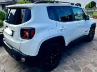 Begagnad Jeep Renegade Limited 120 HK (88 kW) 2017 Vit SUV