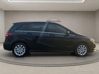 Usata Mercedes B180 Business 109 CV (80 kW) 2015 Nero Utilitaria