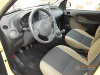 Usata Fiat Panda 69 CV (50 kW) 2007 Giallo Utilitaria