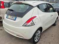 Usata Lancia Ypsilon 2016 Bianco Utilitaria