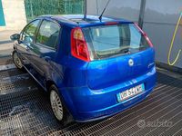 Usata Fiat Grande Punto Dynamic 65 CV (47 kW) 2007 Blu/azzurro Utilitaria