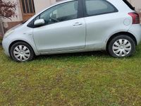 Usata Toyota Yaris 90 CV (66 kW) 2008 Grigio Utilitaria