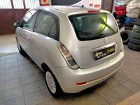 Usata Lancia Ypsilon 75 CV (55 kW) 2007 Argento Utilitaria