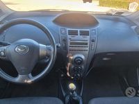 Usata Toyota Yaris 2012 Grigio Utilitaria