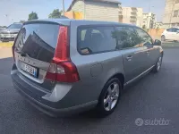 Usata Volvo V70 185 CV (136 kW) 2008 Grigio Station wagon
