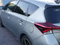 Usata Toyota Auris Hybrid Edition 99 CV (72 kW) 2018 Argento Berlina