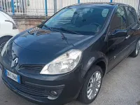 Usata Renault Clio II Dynamique 75 CV (55 kW) 2008 Grigio Berlina