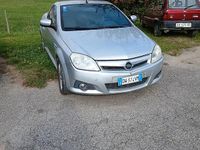 Usata Opel Tigra 90 CV (66 kW) 2005 Grigio Cabrio