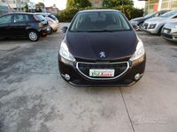 Usata Peugeot 208 Active 68 CV (50 kW) 2013 Bordeaux(met.) Utilitaria