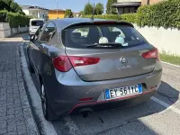 Usata Alfa Romeo Giulietta 105 CV (77 kW) 2015 Grigio Utilitaria