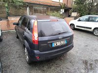 Usata Ford Fiesta 75 CV (55 kW) 2006 Grigio Berlina