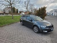 Usata Skoda Octavia G-TEC Executive 110 CV (80 kW) 2016 Blu Station wagon