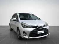 Usata Toyota Yaris Active 69 CV (50 kW) 2016 Grigio Utilitaria