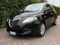 Begagnad Lancia Ypsilon 69 HK (50 kW) 2011 Svart Halvkombi