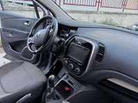 Usata Renault Captur Zen 90 CV (66 kW) 2016 Grigio SUV