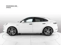 Usata Porsche Cayenne 470 CV (345 kW) 2024 Bianco SUV