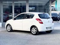 Usata Hyundai i20 78 CV (57 kW) 2012 Bianco Berlina