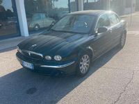 Usata Jaguar X-type Executive 196 CV (144 kW) 2002 Verde Berlina