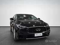 Usata Infiniti Q30 Premium 109 CV (80 kW) 2016 Nero SUV