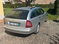 Usata Mercedes C220 150 CV (110 kW) 2005 Grigio Station wagon