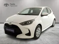 Usata Toyota Yaris Hybrid Active 92 CV (67 kW) 2025 Bianco Berlina