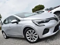 Usata Renault Clio V 101 CV (74 kW) 2021 Grigio Berlina