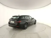 Usata BMW 330 286 CV (210 kW) 2023 Black sapphire metallizzato Station wagon