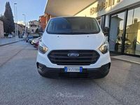 Usata Ford Transit Custom 105 CV (77 kW) 2018 Bianco pastello Berlina
