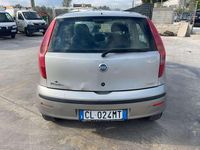 Usata Fiat Punto Dynamic 69 CV (50 kW) 2004 Grigio Utilitaria