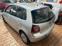 Usata VW Polo Comfortline 69 CV (50 kW) 2006 Grigio Berlina