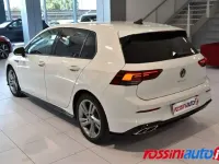 Usata VW Golf VIII R-line Plus 150 CV (110 kW) 2023 Pure white Berlina