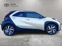 Usata Toyota Aygo X Lounge 72 CV (52 kW) 2022 Giallo SUV