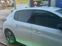 Usata Peugeot 208 Allure 101 CV (74 kW) 2021 Bianco Utilitaria