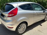 Usata Ford Fiesta Titanium 82 CV (60 kW) 2009 Grigio Utilitaria