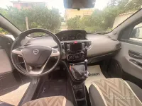 Usata Lancia Ypsilon 80 CV (58 kW) 2016 Nero Utilitaria