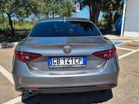 Usata Alfa Romeo Giulia Business 160 CV (117 kW) 2020 Grigio Berlina