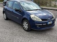 Usata Renault Clio II Dynamique 68 CV (50 kW) 2007 Berlina