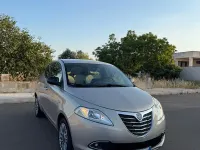 Usata Lancia Ypsilon Silver 69 CV (50 kW) 2013 Nero Utilitaria
