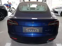 Usata Tesla Model 3 Long Range AWD 152 kW (208 CV) 2019 Bluazzurro Berlina