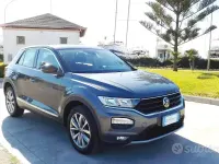 Usata VW T-Roc Business 150 CV (110 kW) 2021 Grigio SUV