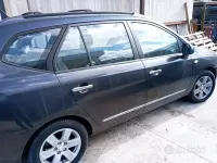 Usata Kia Carens 140 CV (102 kW) 2007 Monovolume